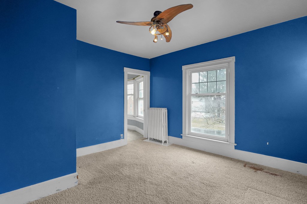 39 E Sandusky Street, Fredericktown, Ohio 43019, 3 Bedrooms Bedrooms, ,2 BathroomsBathrooms,Residential,For Sale,Sandusky Street,9072615