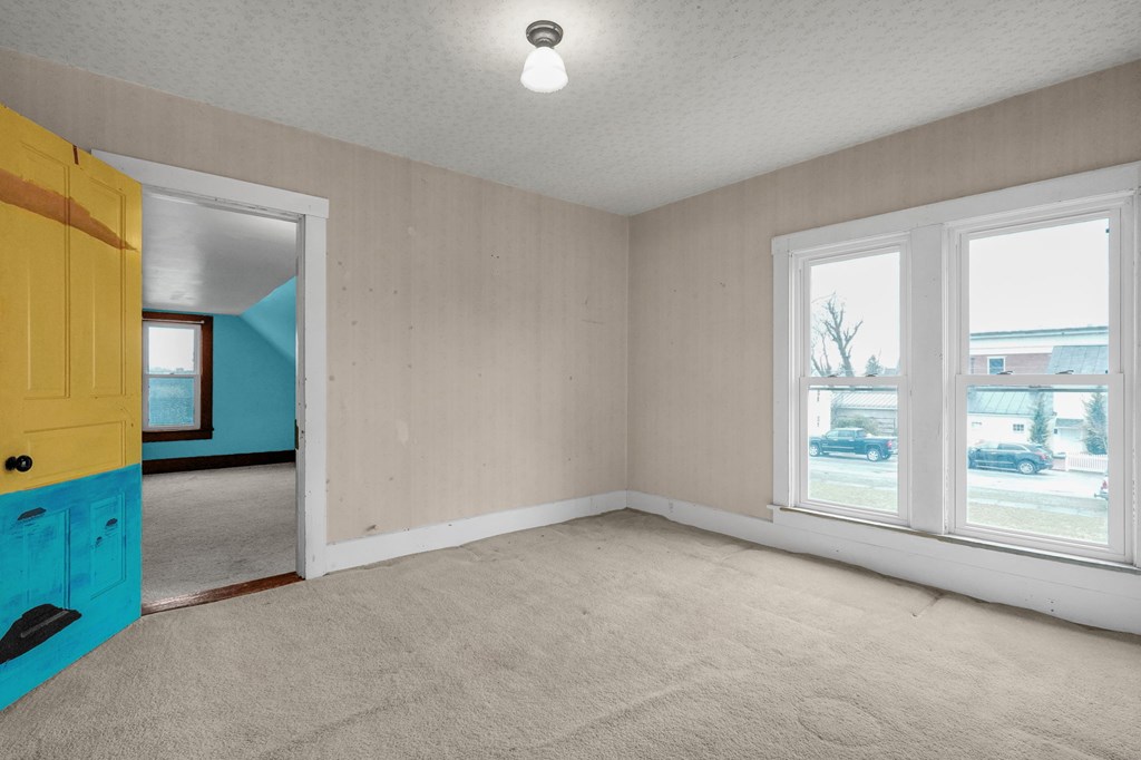 39 E Sandusky Street, Fredericktown, Ohio 43019, 3 Bedrooms Bedrooms, ,2 BathroomsBathrooms,Residential,For Sale,Sandusky Street,9072615