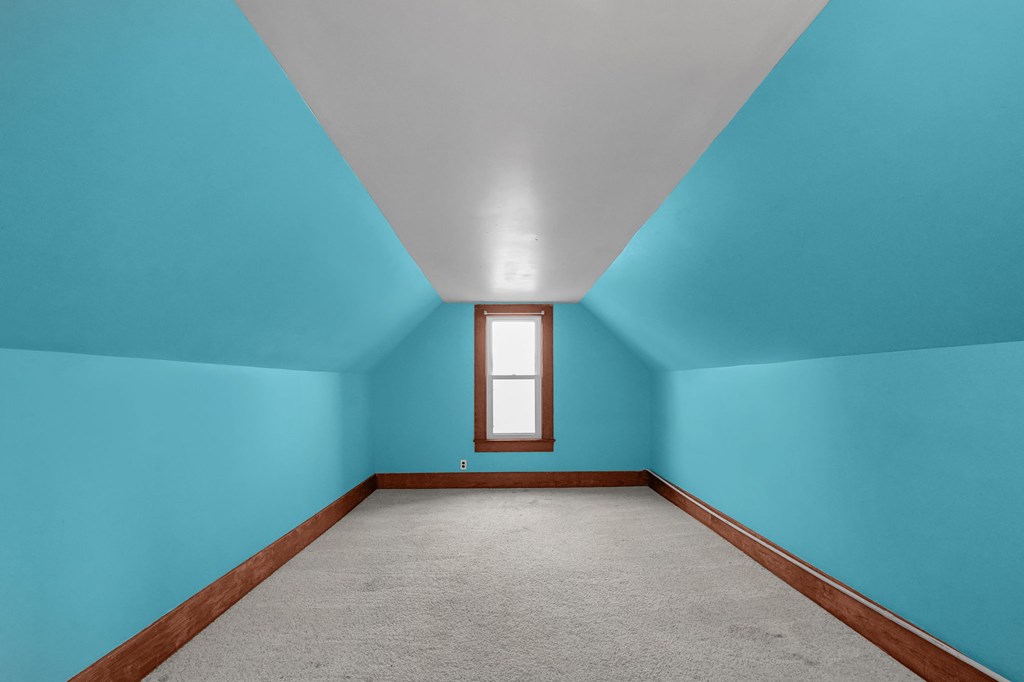 39 E Sandusky Street, Fredericktown, Ohio 43019, 3 Bedrooms Bedrooms, ,2 BathroomsBathrooms,Residential,For Sale,Sandusky Street,9072615