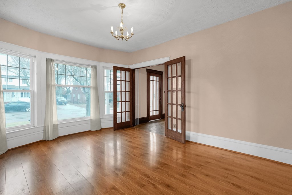 39 E Sandusky Street, Fredericktown, Ohio 43019, 3 Bedrooms Bedrooms, ,2 BathroomsBathrooms,Residential,For Sale,Sandusky Street,9072615