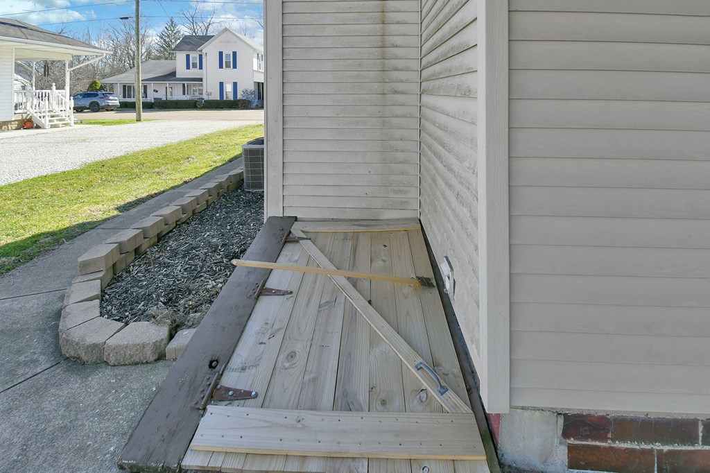 125 Beaver Street, Warsaw, Ohio 43844, 3 Bedrooms Bedrooms, ,1 BathroomBathrooms,Residential,For Sale,Beaver Street,9072631