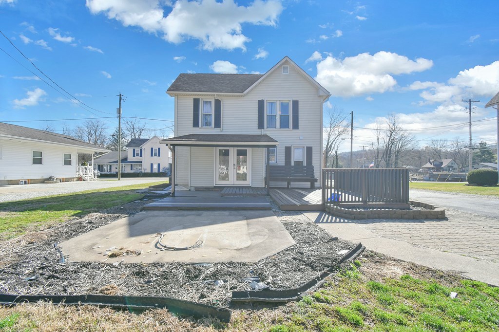 125 Beaver Street, Warsaw, Ohio 43844, 3 Bedrooms Bedrooms, ,1 BathroomBathrooms,Residential,For Sale,Beaver Street,9072631