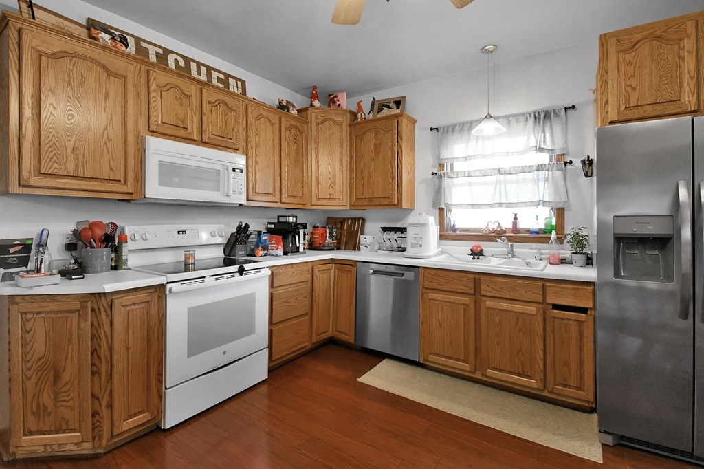 125 Beaver Street, Warsaw, Ohio 43844, 3 Bedrooms Bedrooms, ,1 BathroomBathrooms,Residential,For Sale,Beaver Street,9072631