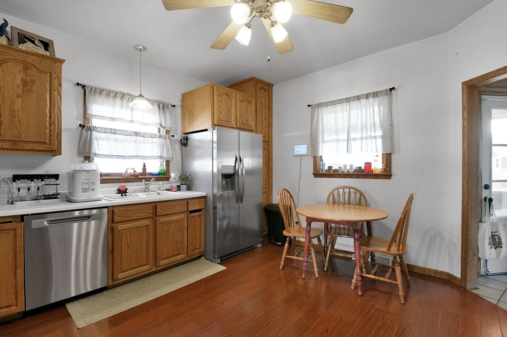 125 Beaver Street, Warsaw, Ohio 43844, 3 Bedrooms Bedrooms, ,1 BathroomBathrooms,Residential,For Sale,Beaver Street,9072631