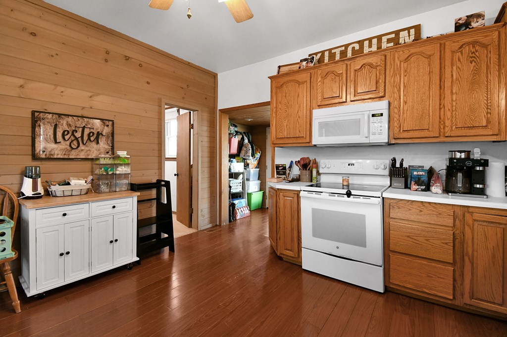 125 Beaver Street, Warsaw, Ohio 43844, 3 Bedrooms Bedrooms, ,1 BathroomBathrooms,Residential,For Sale,Beaver Street,9072631