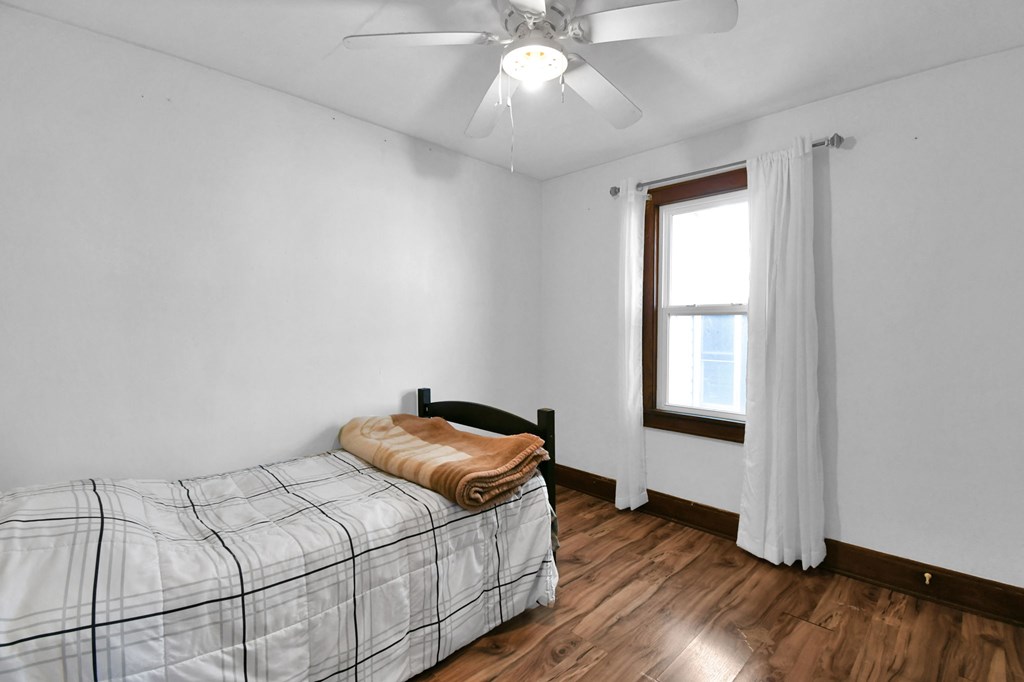 49 -51 Lind Avenue, Mansfield, Ohio 44903, 6 Bedrooms Bedrooms, ,Residential Income,For Sale,-51 Lind Avenue,9072641