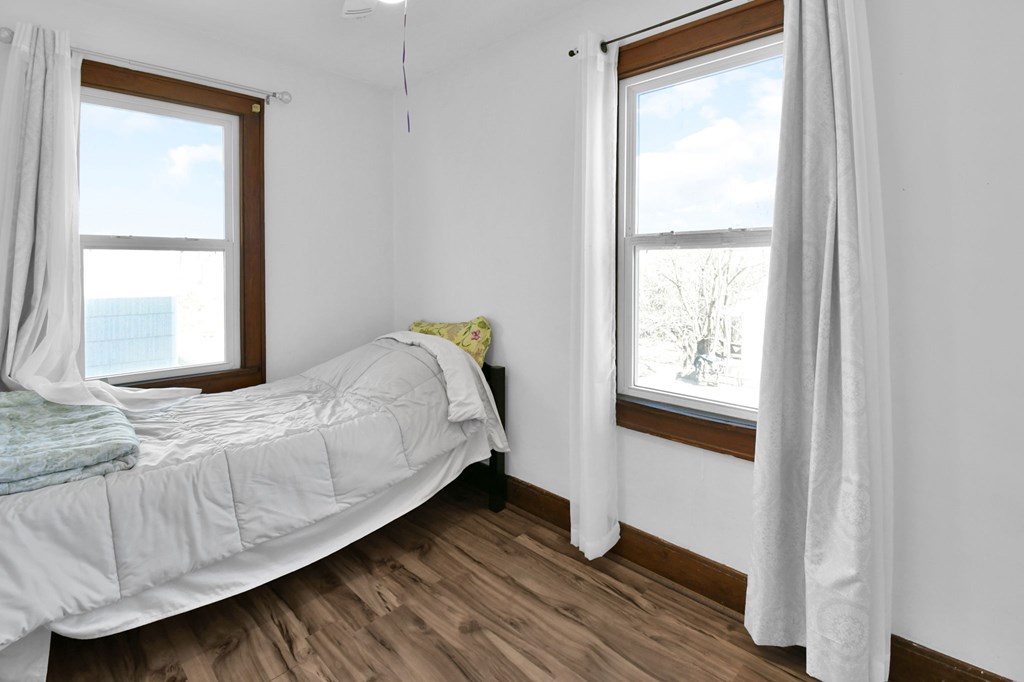 49 -51 Lind Avenue, Mansfield, Ohio 44903, 6 Bedrooms Bedrooms, ,Residential Income,For Sale,-51 Lind Avenue,9072641