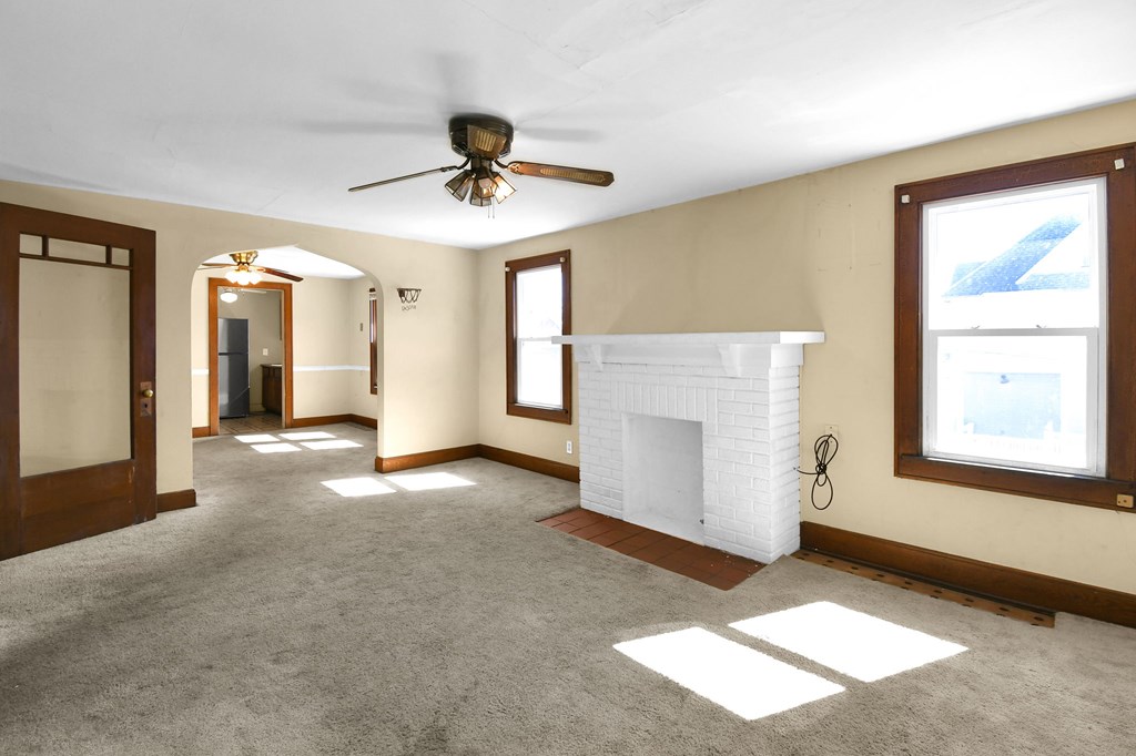 49 -51 Lind Avenue, Mansfield, Ohio 44903, 6 Bedrooms Bedrooms, ,Residential Income,For Sale,-51 Lind Avenue,9072641