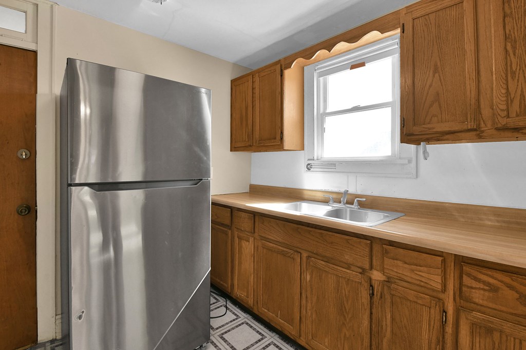 49 -51 Lind Avenue, Mansfield, Ohio 44903, 6 Bedrooms Bedrooms, ,Residential Income,For Sale,-51 Lind Avenue,9072641