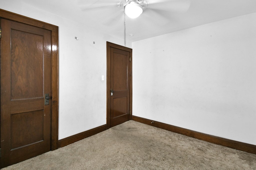 49 -51 Lind Avenue, Mansfield, Ohio 44903, 6 Bedrooms Bedrooms, ,Residential Income,For Sale,-51 Lind Avenue,9072641