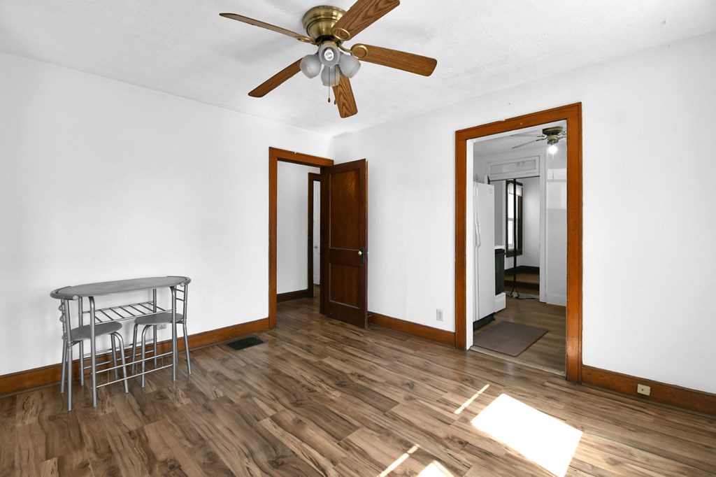 49 -51 Lind Avenue, Mansfield, Ohio 44903, 6 Bedrooms Bedrooms, ,Residential Income,For Sale,-51 Lind Avenue,9072641