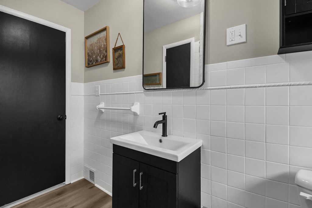 50 Clare Rd, Mansfield, Ohio 44906, 3 Bedrooms Bedrooms, ,1 BathroomBathrooms,Residential,For Sale,Clare Rd,9072656