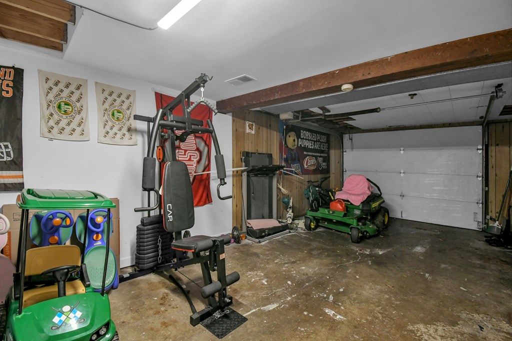 50 Clare Rd, Mansfield, Ohio 44906, 3 Bedrooms Bedrooms, ,1 BathroomBathrooms,Residential,For Sale,Clare Rd,9072656