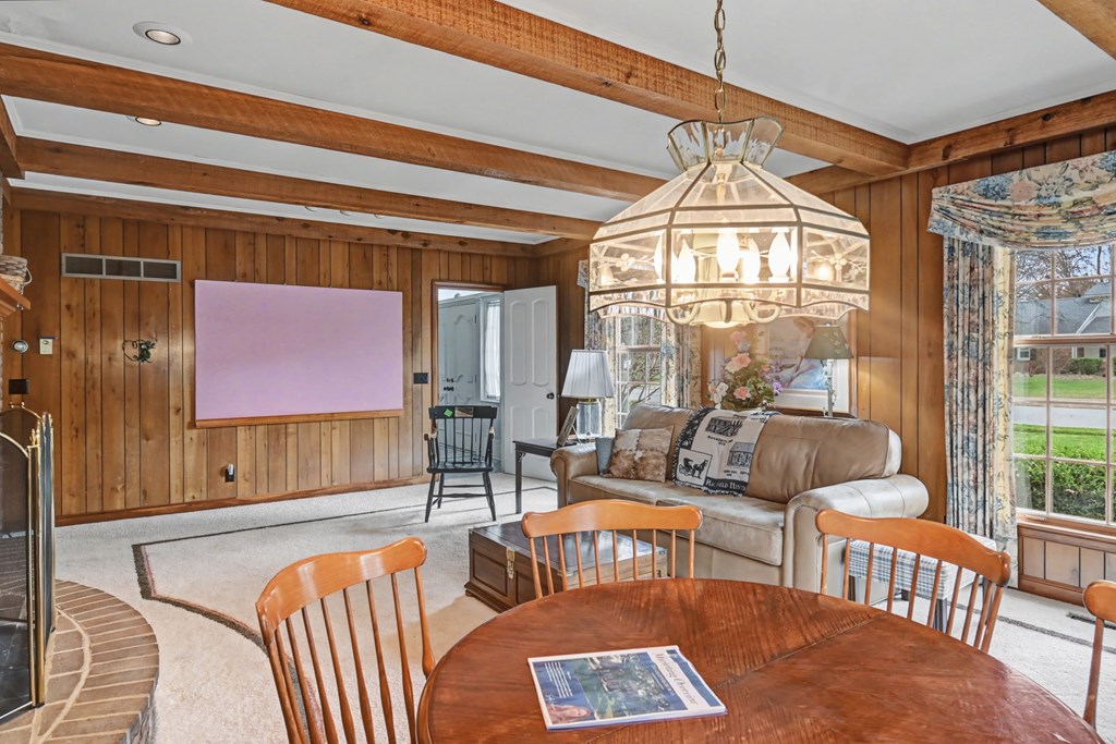 735 Courtwright Boulevard, Mansfield, Ohio 44907, 5 Bedrooms Bedrooms, ,4 BathroomsBathrooms,Residential,For Sale,Courtwright Boulevard,9072670