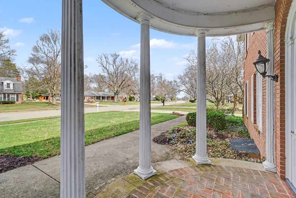 735 Courtwright Boulevard, Mansfield, Ohio 44907, 5 Bedrooms Bedrooms, ,4 BathroomsBathrooms,Residential,For Sale,Courtwright Boulevard,9072670