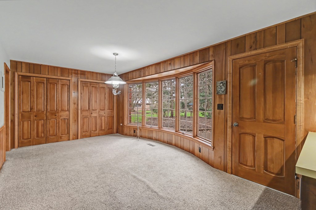 735 Courtwright Boulevard, Mansfield, Ohio 44907, 5 Bedrooms Bedrooms, ,4 BathroomsBathrooms,Residential,For Sale,Courtwright Boulevard,9072670