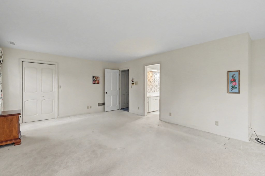 735 Courtwright Boulevard, Mansfield, Ohio 44907, 5 Bedrooms Bedrooms, ,4 BathroomsBathrooms,Residential,For Sale,Courtwright Boulevard,9072670