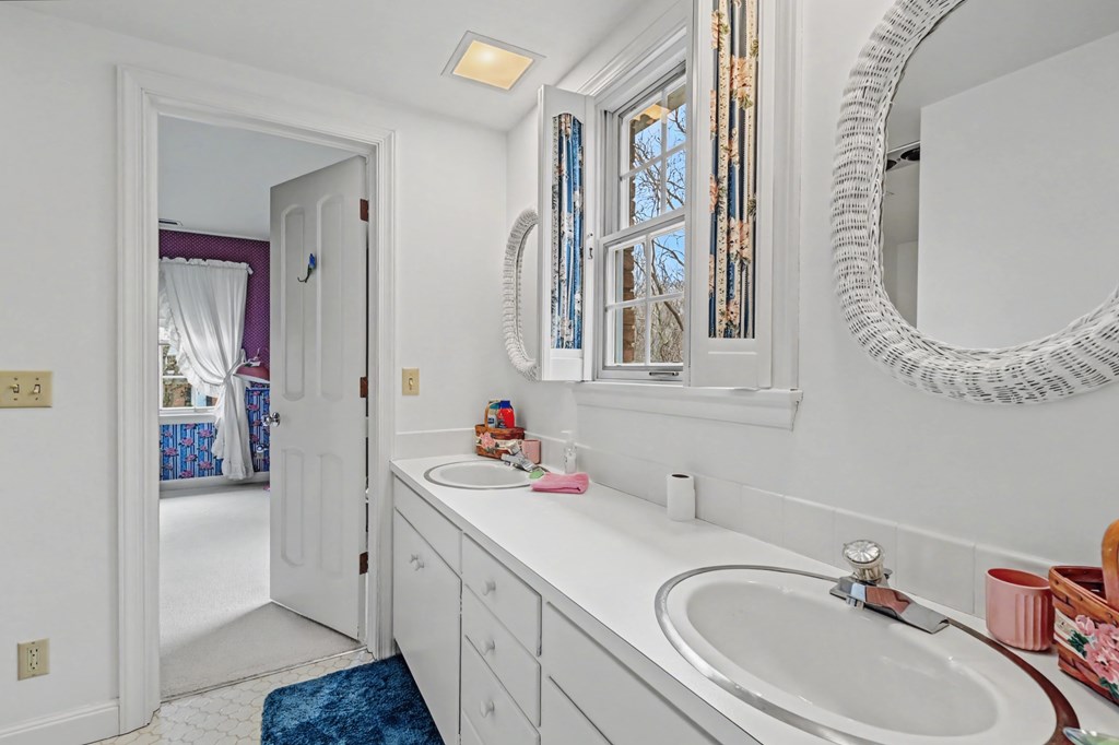 735 Courtwright Boulevard, Mansfield, Ohio 44907, 5 Bedrooms Bedrooms, ,4 BathroomsBathrooms,Residential,For Sale,Courtwright Boulevard,9072670