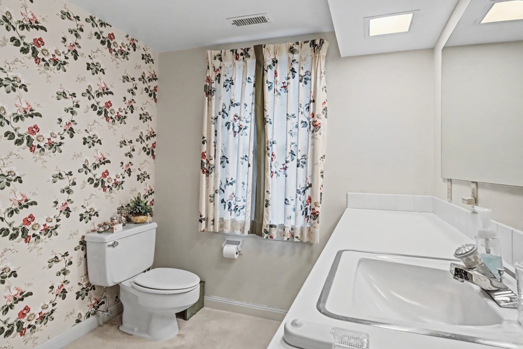 735 Courtwright Boulevard, Mansfield, Ohio 44907, 5 Bedrooms Bedrooms, ,4 BathroomsBathrooms,Residential,For Sale,Courtwright Boulevard,9072670