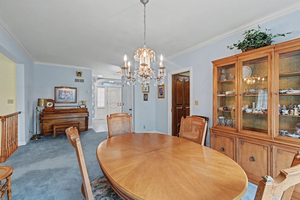 735 Courtwright Boulevard, Mansfield, Ohio 44907, 5 Bedrooms Bedrooms, ,4 BathroomsBathrooms,Residential,For Sale,Courtwright Boulevard,9072670