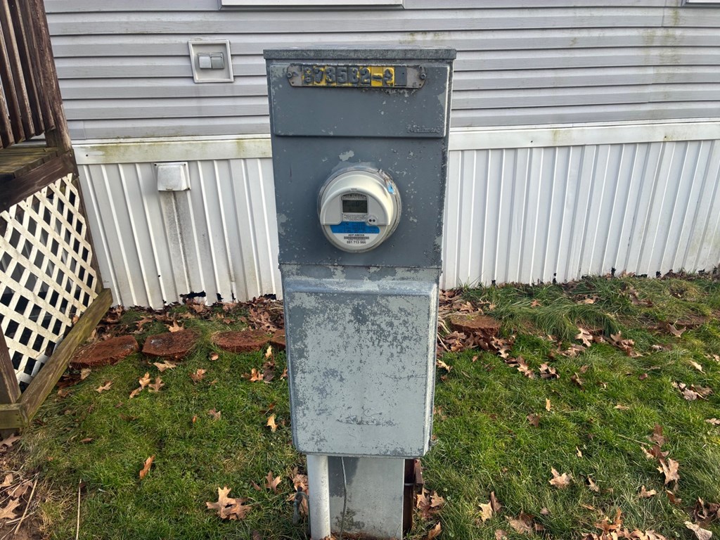 4400 Melrose Drive, Wooster, Ohio 44691, 3 Bedrooms Bedrooms, ,2 BathroomsBathrooms,Residential,For Sale,Melrose Drive,9072682