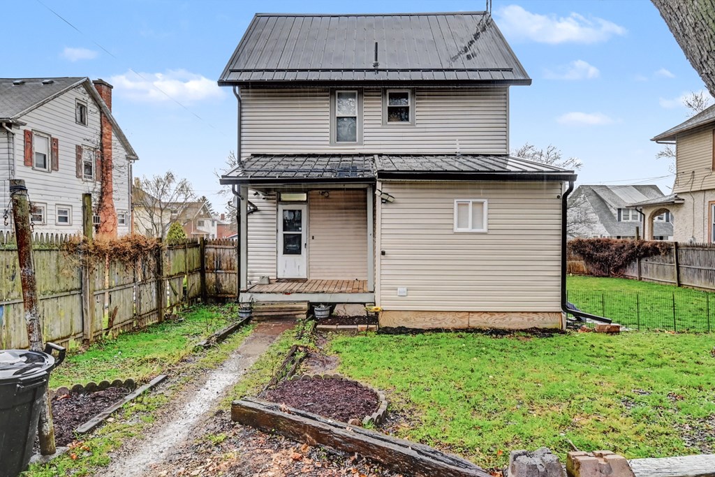 519 Heineman Boulevard, Mansfield, Ohio 44903, 3 Bedrooms Bedrooms, ,2 BathroomsBathrooms,Residential,For Sale,Heineman Boulevard,9072685