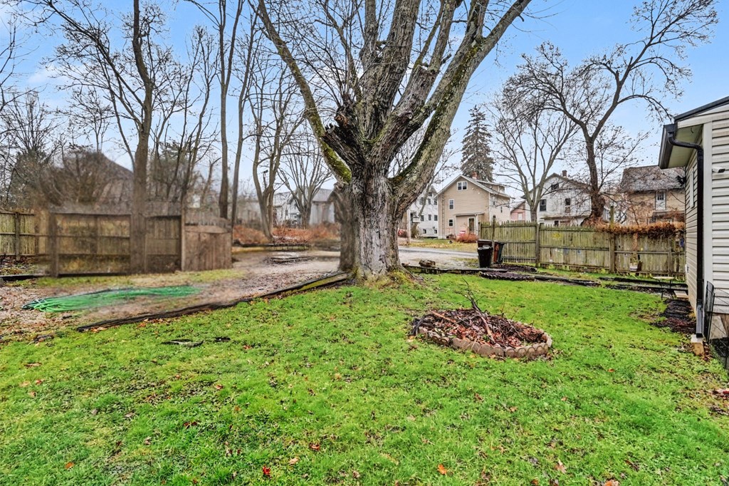 519 Heineman Boulevard, Mansfield, Ohio 44903, 3 Bedrooms Bedrooms, ,2 BathroomsBathrooms,Residential,For Sale,Heineman Boulevard,9072685