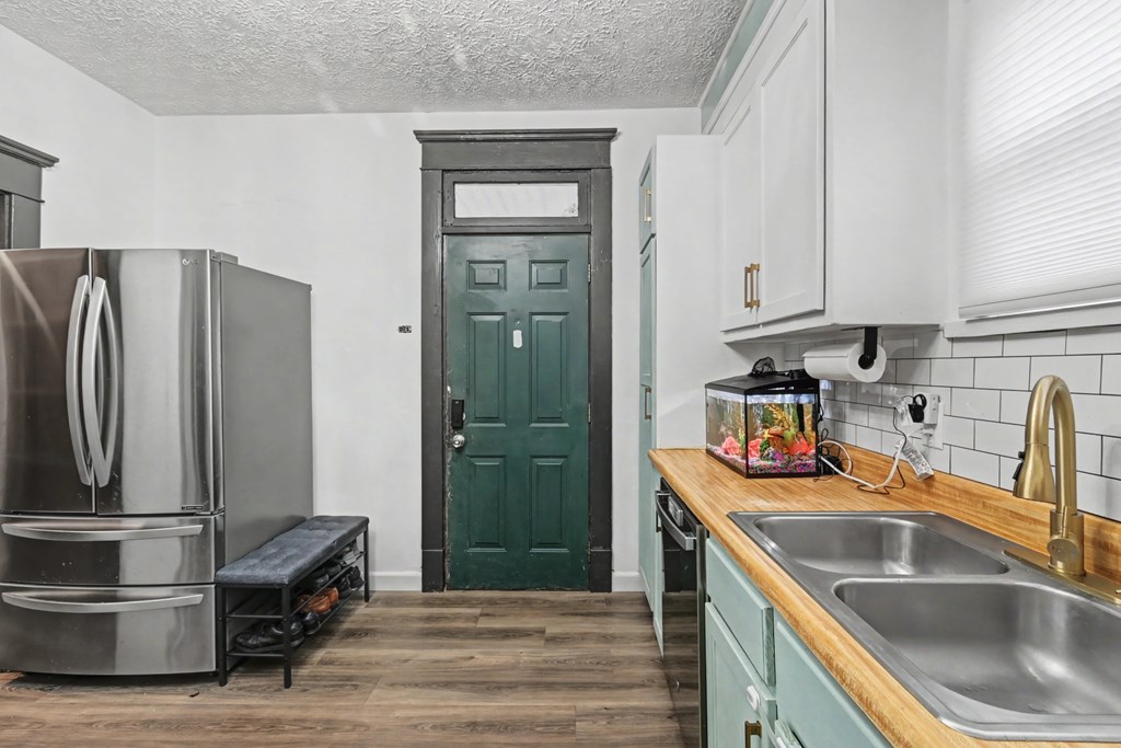 519 Heineman Boulevard, Mansfield, Ohio 44903, 3 Bedrooms Bedrooms, ,2 BathroomsBathrooms,Residential,For Sale,Heineman Boulevard,9072685