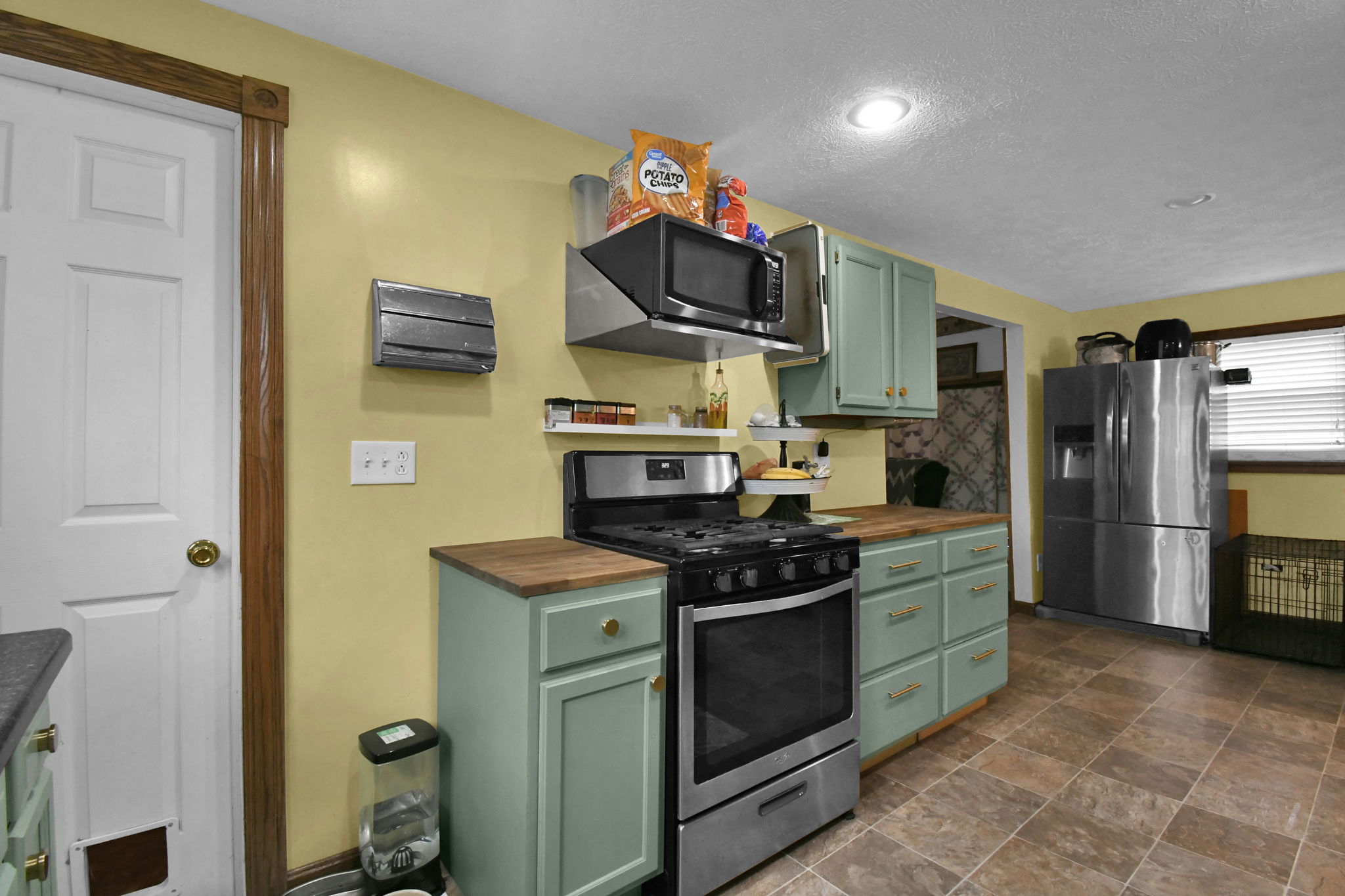 9 Chambers Street, Savannah, Ohio 44874, 3 Bedrooms Bedrooms, ,2 BathroomsBathrooms,Residential,For Sale,Chambers,9072691