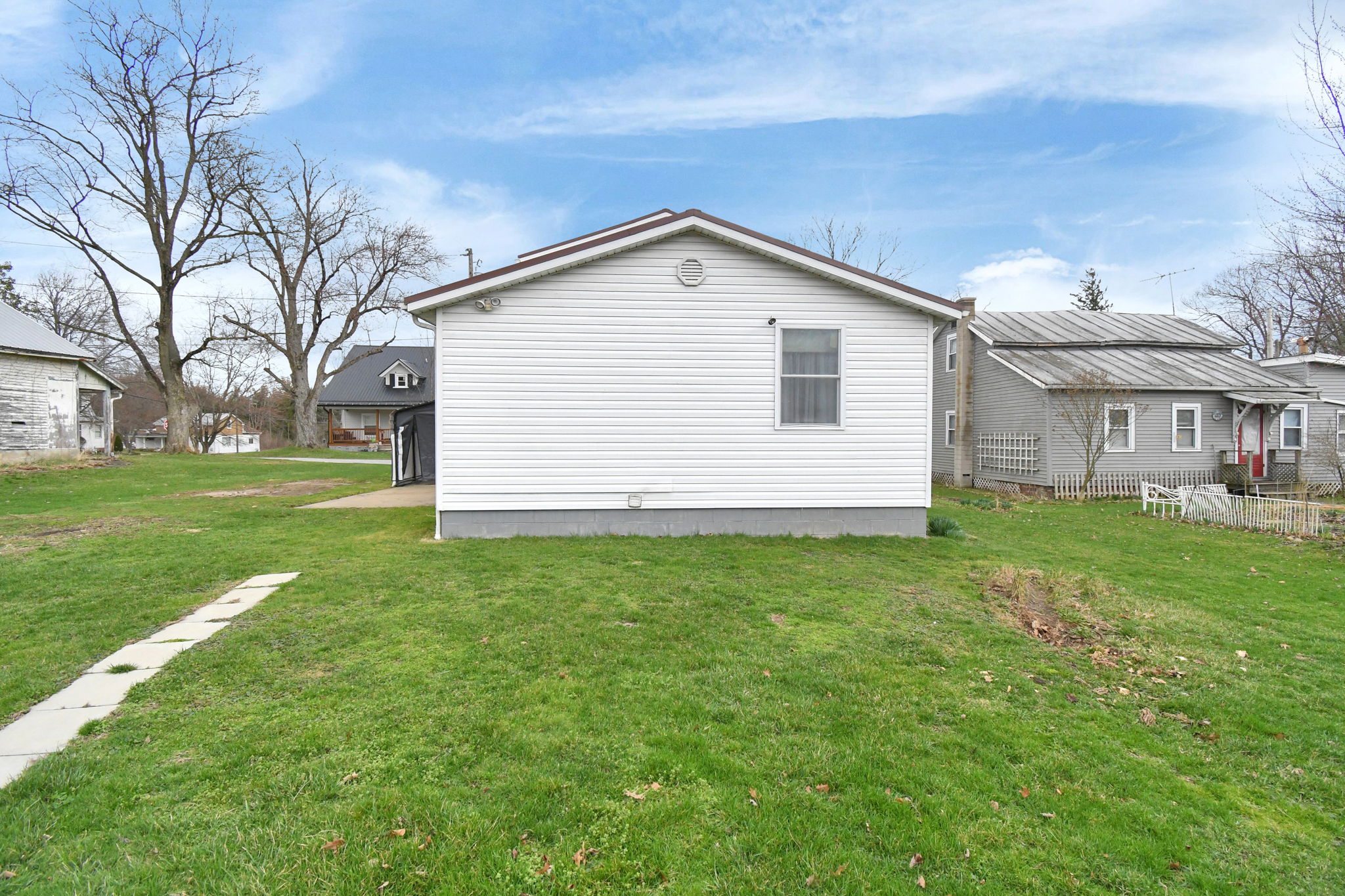 9 Chambers Street, Savannah, Ohio 44874, 3 Bedrooms Bedrooms, ,2 BathroomsBathrooms,Residential,For Sale,Chambers,9072691