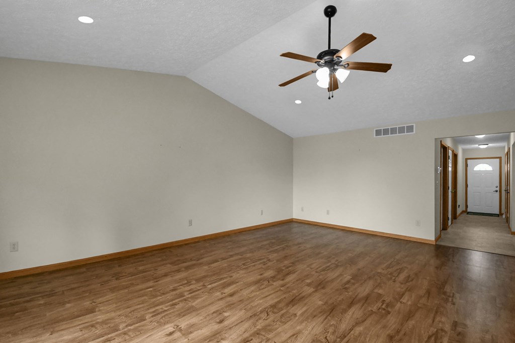 83 Mccullough Blvd, Mansfield, Ohio 44907, 2 Bedrooms Bedrooms, ,2 BathroomsBathrooms,Residential,For Sale,Mccullough Blvd,9072698 83 Mccullough Blvd, Mansfield, Ohio 44907, 2 Bedrooms Bedrooms, ,2 BathroomsBathrooms,Residential,For Sale,Mccullough Blvd,9072698