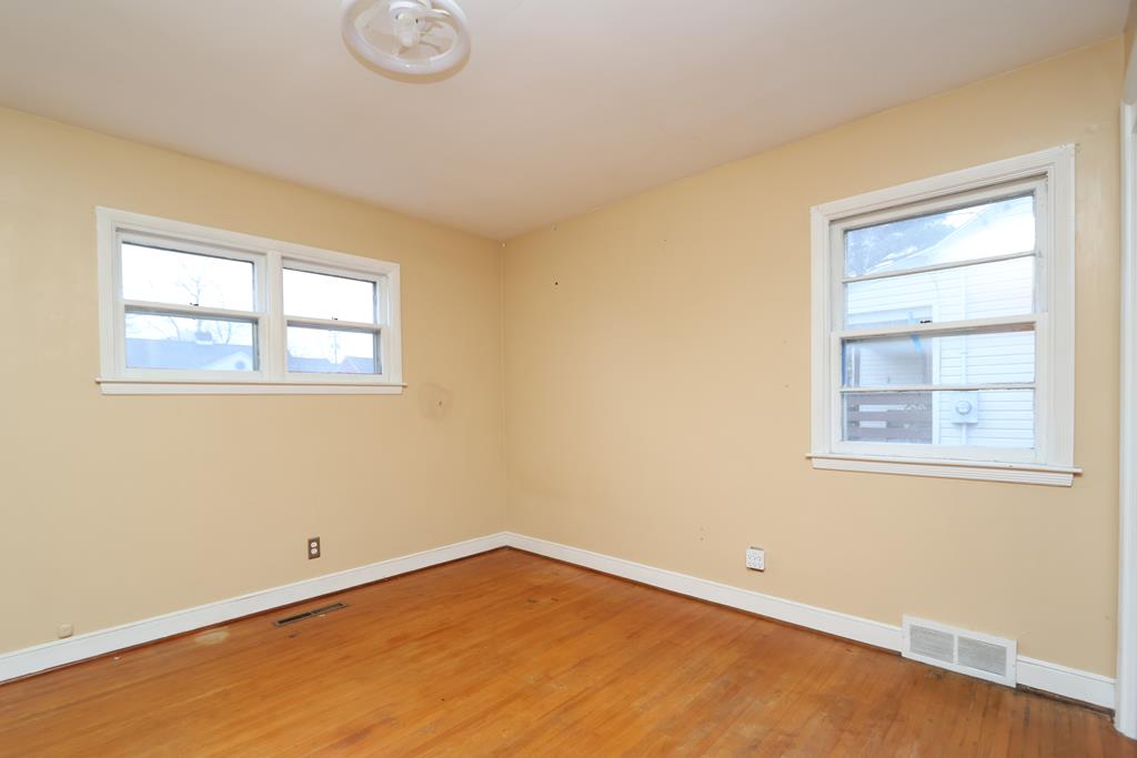 190 Dawson Avenue, Mansfield, Ohio 44906, 2 Bedrooms Bedrooms, ,1 BathroomBathrooms,Residential,For Sale,Dawson Avenue,9072700 190 Dawson Avenue, Mansfield, Ohio 44906, 2 Bedrooms Bedrooms, ,1 BathroomBathrooms,Residential,For Sale,Dawson Avenue,9072700