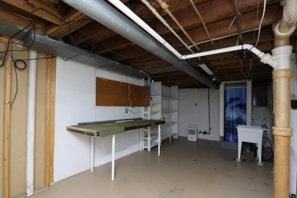 190 Dawson Avenue, Mansfield, Ohio 44906, 2 Bedrooms Bedrooms, ,1 BathroomBathrooms,Residential,For Sale,Dawson Avenue,9072700 190 Dawson Avenue, Mansfield, Ohio 44906, 2 Bedrooms Bedrooms, ,1 BathroomBathrooms,Residential,For Sale,Dawson Avenue,9072700