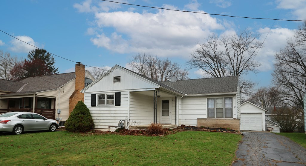 190 Dawson Avenue, Mansfield, Ohio 44906, 2 Bedrooms Bedrooms, ,1 BathroomBathrooms,Residential,For Sale,Dawson Avenue,9072700 190 Dawson Avenue, Mansfield, Ohio 44906, 2 Bedrooms Bedrooms, ,1 BathroomBathrooms,Residential,For Sale,Dawson Avenue,9072700