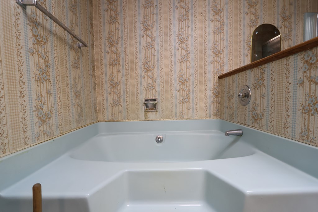 550 S Sandusky Avenue, Bucyrus, Ohio 44820, 3 Bedrooms Bedrooms, ,2 BathroomsBathrooms,Residential,For Sale,Sandusky Avenue,9072714