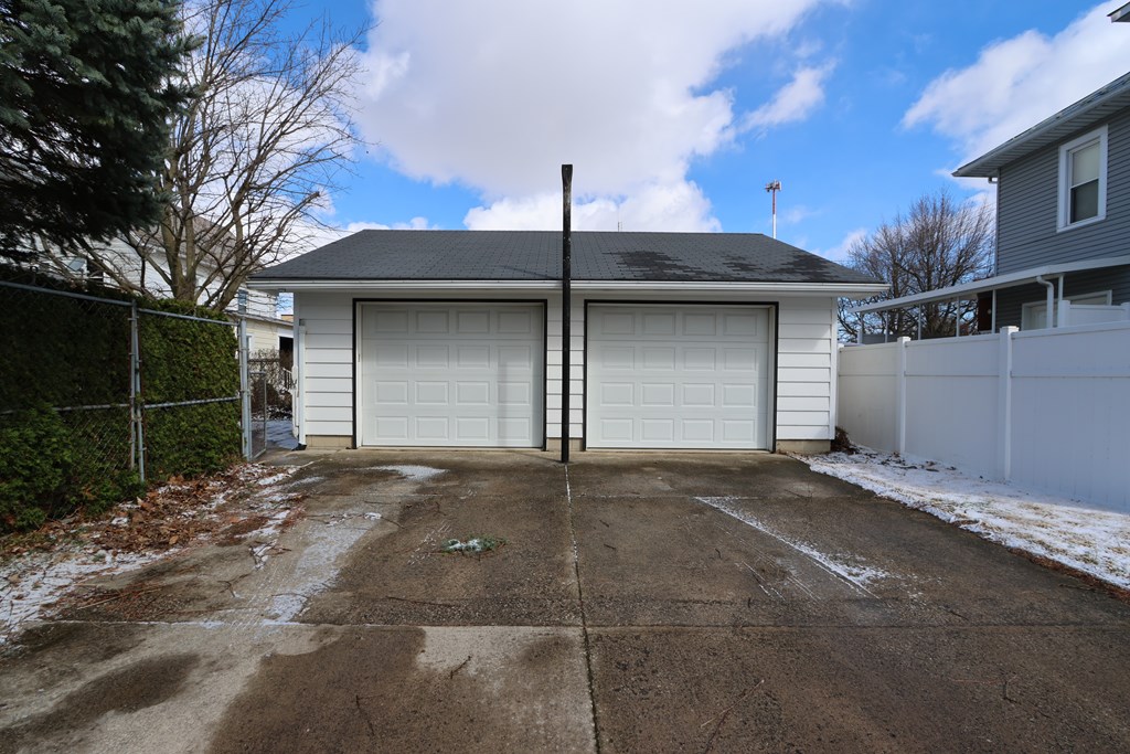 550 S Sandusky Avenue, Bucyrus, Ohio 44820, 3 Bedrooms Bedrooms, ,2 BathroomsBathrooms,Residential,For Sale,Sandusky Avenue,9072714