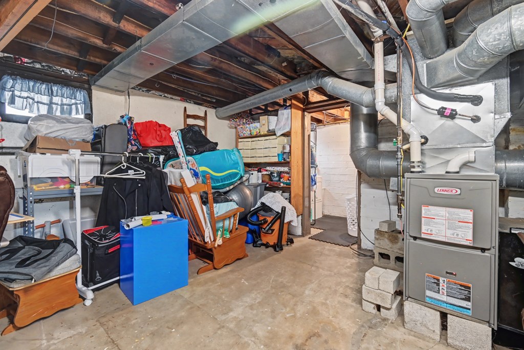 1027 Rogers Street, Bucyrus, Ohio 44820, 3 Bedrooms Bedrooms, ,1 BathroomBathrooms,Residential,For Sale,Rogers Street,9072719