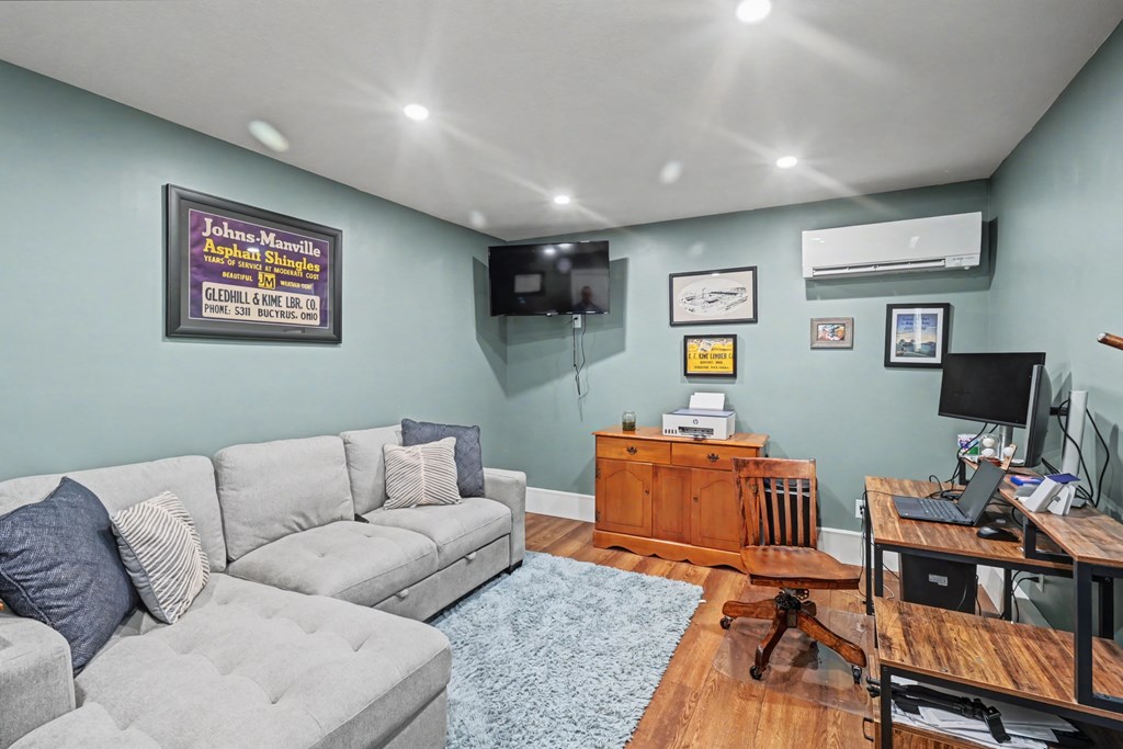 1027 Rogers Street, Bucyrus, Ohio 44820, 3 Bedrooms Bedrooms, ,1 BathroomBathrooms,Residential,For Sale,Rogers Street,9072719