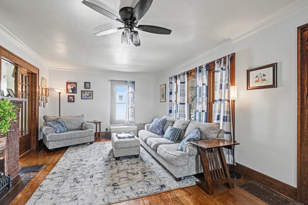 1027 Rogers Street, Bucyrus, Ohio 44820, 3 Bedrooms Bedrooms, ,1 BathroomBathrooms,Residential,For Sale,Rogers Street,9072719