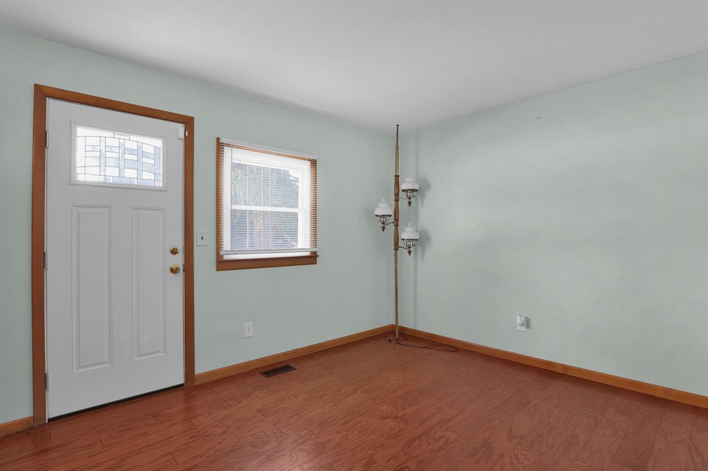 18 Watson Street, Fredericktown, Ohio 43019, 2 Bedrooms Bedrooms, ,1 BathroomBathrooms,Residential,For Sale,Watson Street,9072721