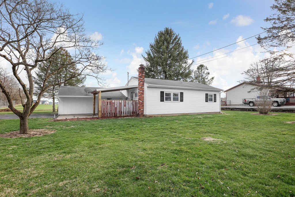 18 Watson Street, Fredericktown, Ohio 43019, 2 Bedrooms Bedrooms, ,1 BathroomBathrooms,Residential,For Sale,Watson Street,9072721