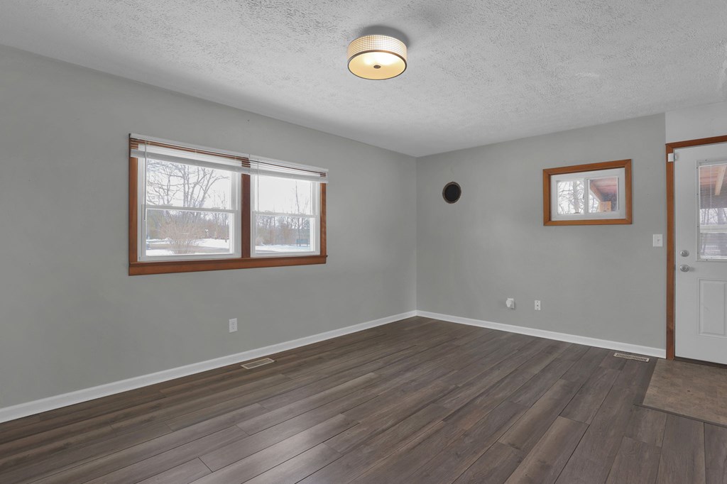 18 Watson Street, Fredericktown, Ohio 43019, 2 Bedrooms Bedrooms, ,1 BathroomBathrooms,Residential,For Sale,Watson Street,9072721