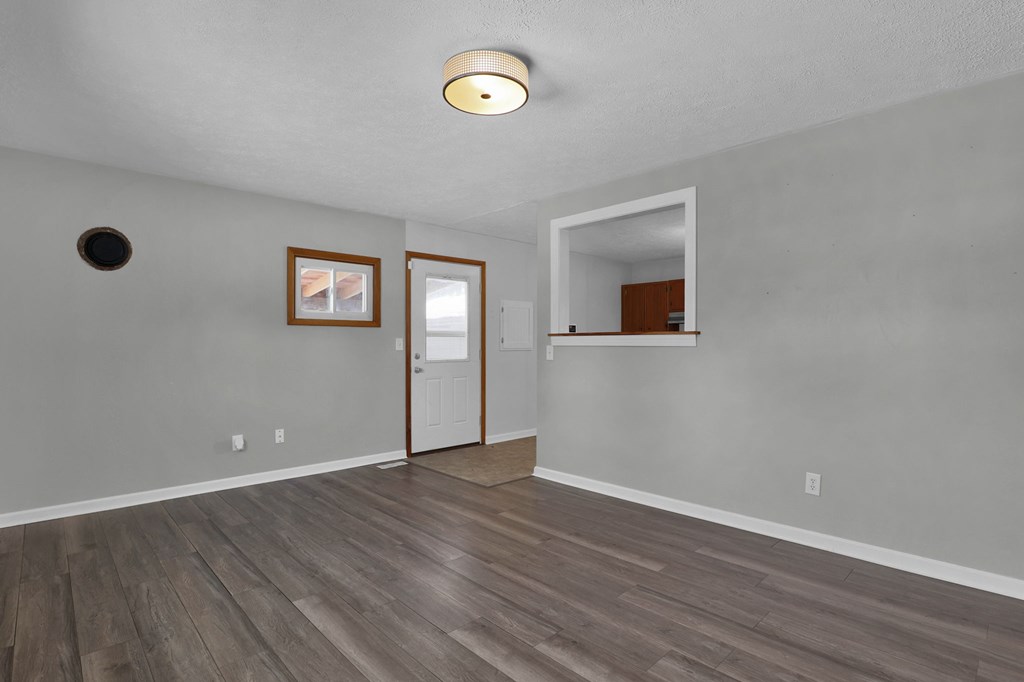 18 Watson Street, Fredericktown, Ohio 43019, 2 Bedrooms Bedrooms, ,1 BathroomBathrooms,Residential,For Sale,Watson Street,9072721