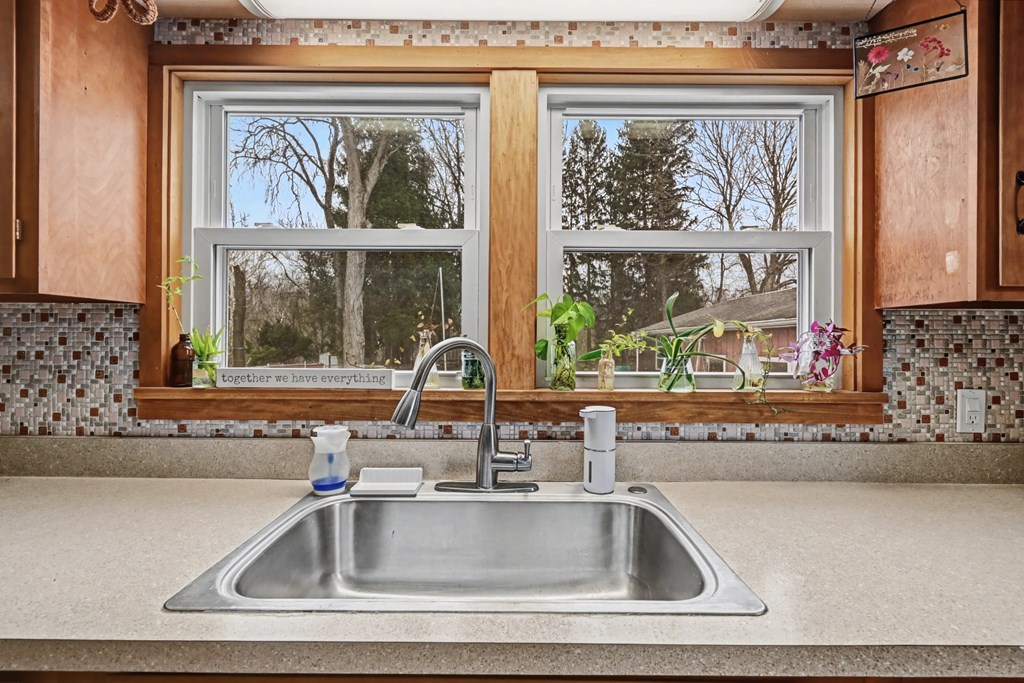 237 W Main Street, Norwalk, Ohio 44857, 3 Bedrooms Bedrooms, ,1 BathroomBathrooms,Residential,For Sale,Main Street,9072734