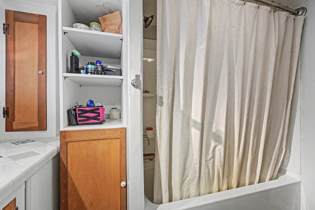 237 W Main Street, Norwalk, Ohio 44857, 3 Bedrooms Bedrooms, ,1 BathroomBathrooms,Residential,For Sale,Main Street,9072734