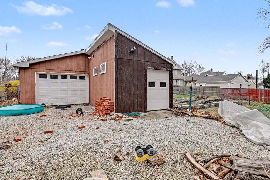 237 W Main Street, Norwalk, Ohio 44857, 3 Bedrooms Bedrooms, ,1 BathroomBathrooms,Residential,For Sale,Main Street,9072734