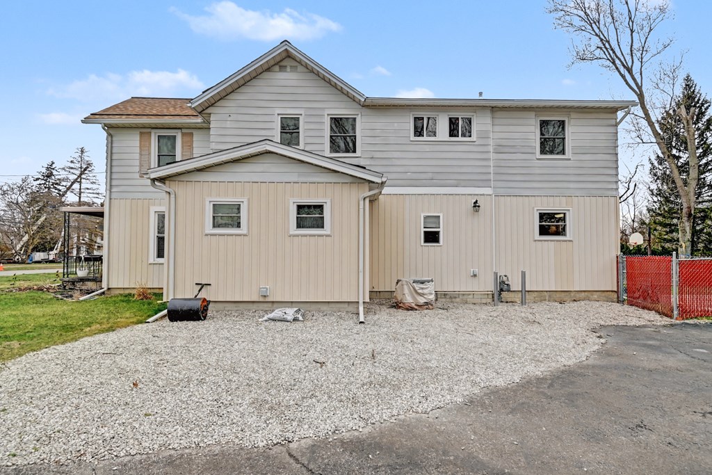 237 W Main Street, Norwalk, Ohio 44857, 3 Bedrooms Bedrooms, ,1 BathroomBathrooms,Residential,For Sale,Main Street,9072734