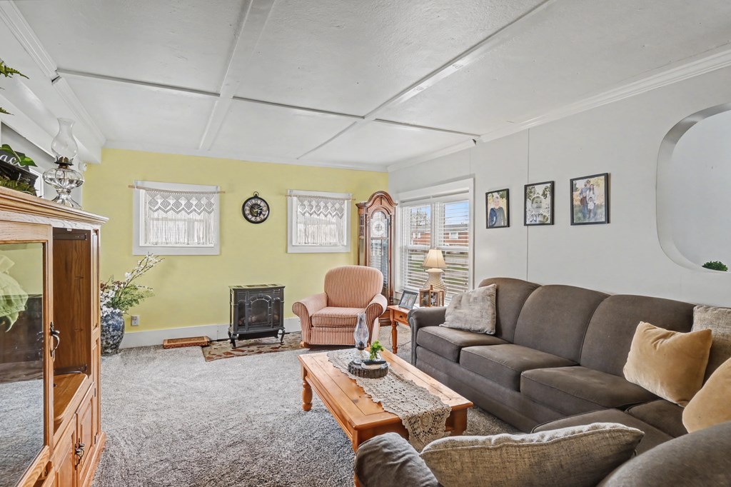 237 W Main Street, Norwalk, Ohio 44857, 3 Bedrooms Bedrooms, ,1 BathroomBathrooms,Residential,For Sale,Main Street,9072734