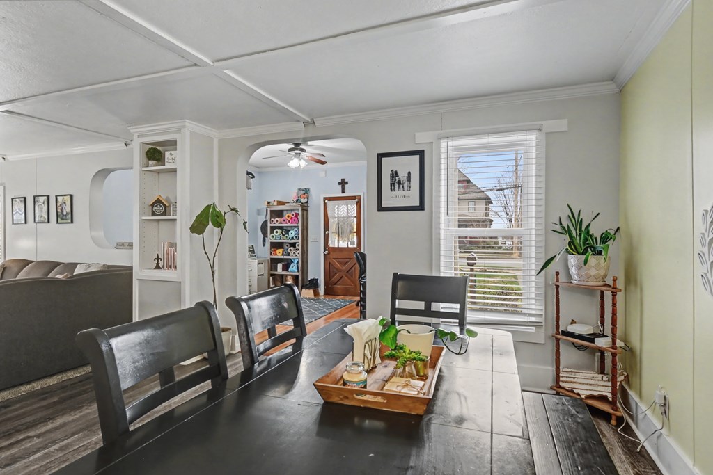 237 W Main Street, Norwalk, Ohio 44857, 3 Bedrooms Bedrooms, ,1 BathroomBathrooms,Residential,For Sale,Main Street,9072734