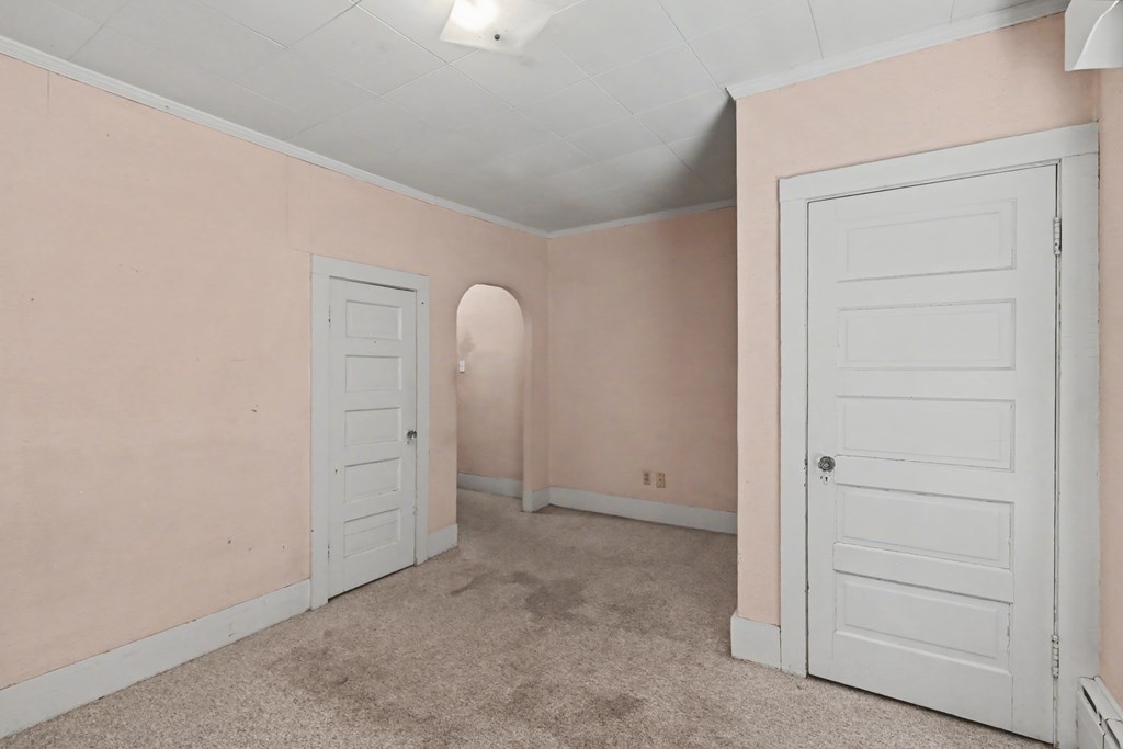 16 High School Avenue, Shelby, Ohio 44875, 4 Bedrooms Bedrooms, ,Residential Income,For Sale,High School Avenue,9072796